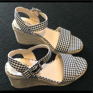 NWOT Lifestride Tango Gingham Wedge Sandals SZ 7W
